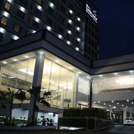 Grand Asrilia Hotel Бандунг Экстерьер фото